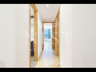 Mid Levels West - 80 Robinson Road 08