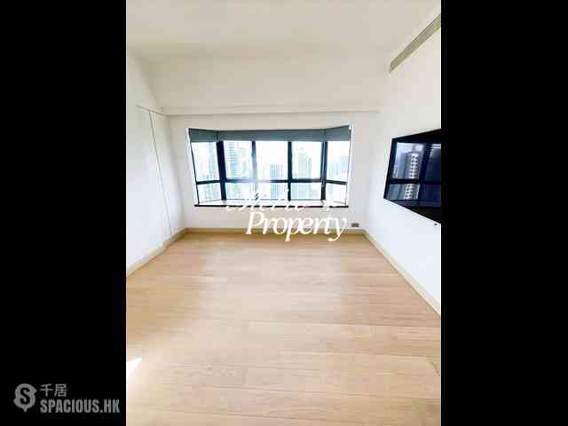 Mid Levels East - Bowen Place 14