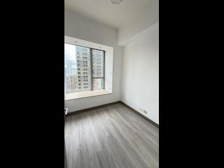 Sai Ying Pun - Island Crest Block 1 05