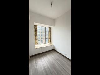 Sai Ying Pun - Island Crest Block 1 06
