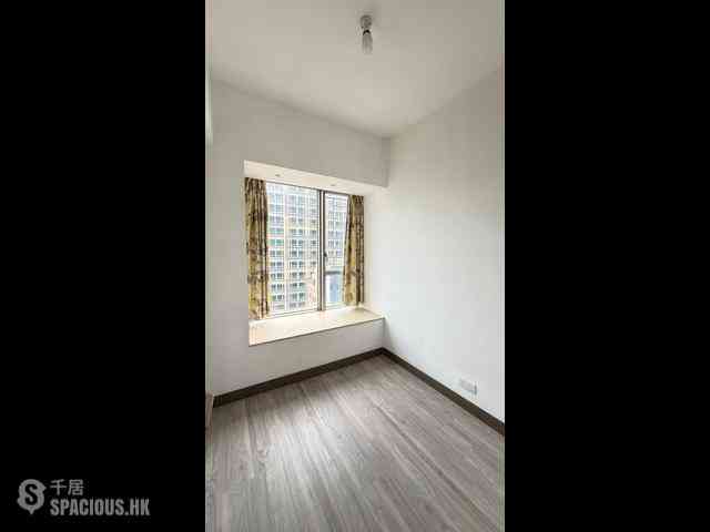 Sai Ying Pun - Island Crest Block 1 06