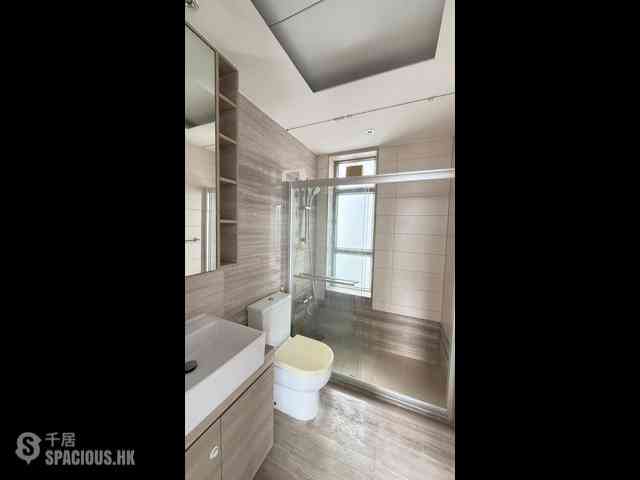 Sai Ying Pun - Island Crest Block 1 07