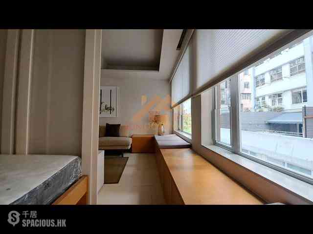 Soho - 46, Graham Street 04