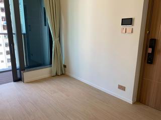 Sai Ying Pun - Des Voeux W Residence 05