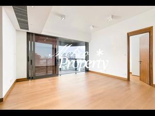 Mid Levels West - University Heights 12
