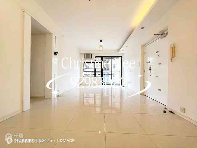 Happy Valley - Beverly Hill 01
