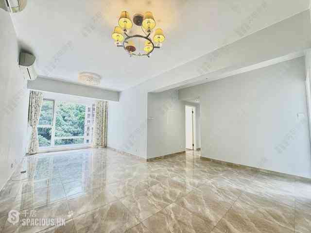 Mid Levels Central - Merry Court 01