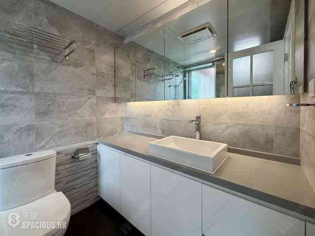 Mid Levels Central - Merry Court 16