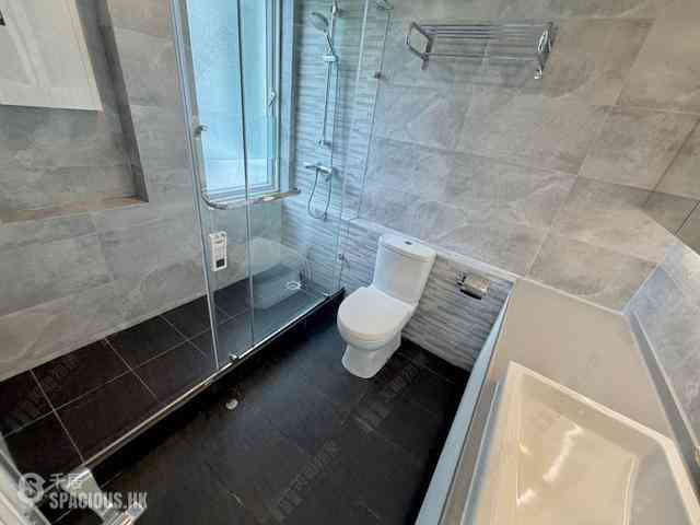 Mid Levels Central - Merry Court 17