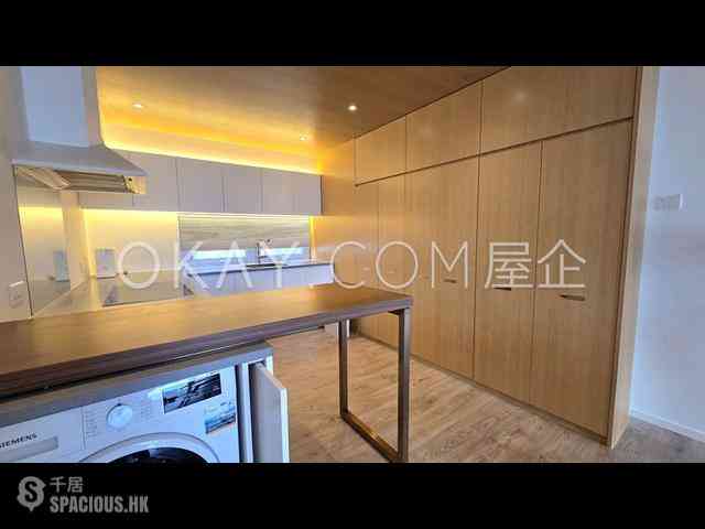 Pok Fu Lam - Sunlight Court Block B 03