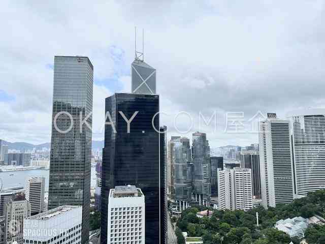 Central - The Royal Court 01
