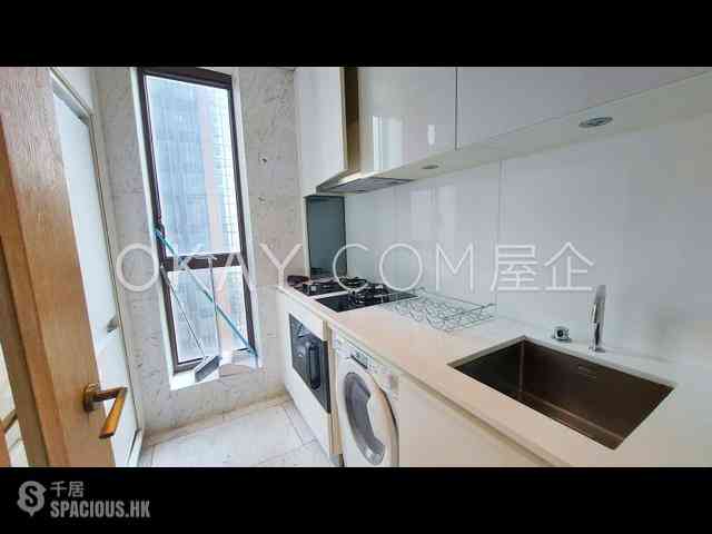 Wan Chai - The Gloucester 10