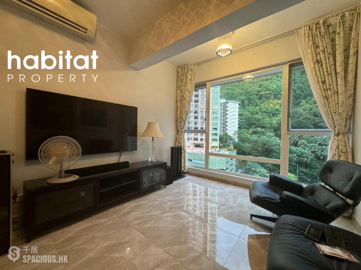 Mid Levels Central - Merry Court 01