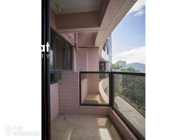 Stanley - Pacific View 02