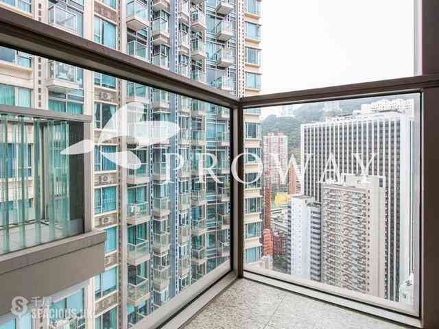 Wan Chai - The Avenue 03