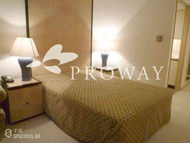 Wan Chai - Convention Plaza Apartments 01