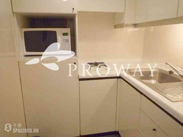 Wan Chai - Convention Plaza Apartments 05