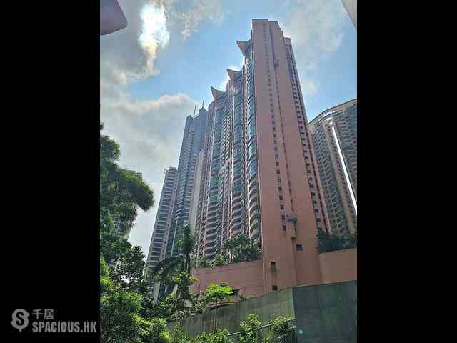 Mid Levels Central - Dynasty Court Block 5 01