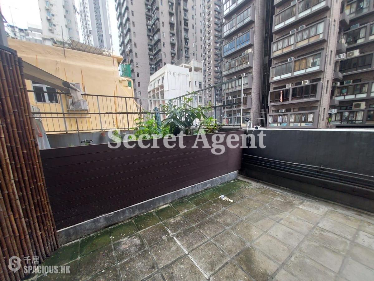 Sai Ying Pun - Shun Tai Building 01