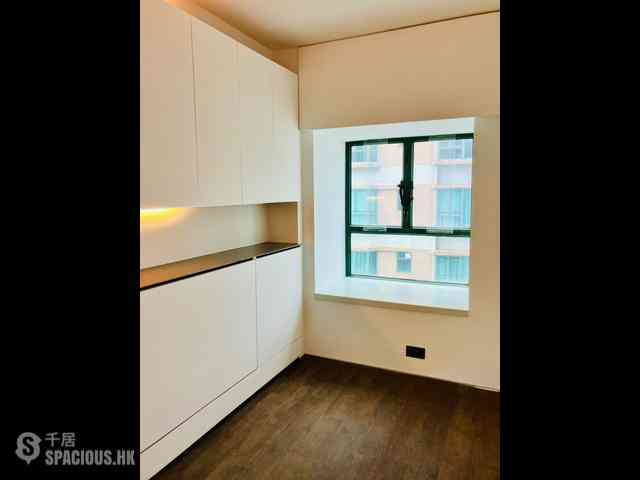 Mid Levels East - Monmouth Place 03