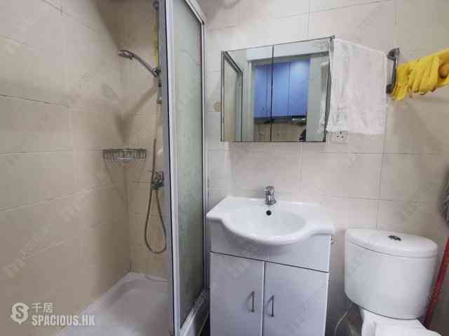 Wan Chai - Ying King Building (Mansion) 06