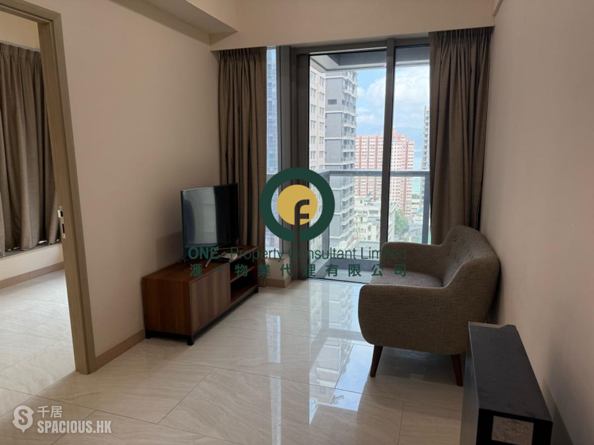 Sai Ying Pun - King's Hill 01