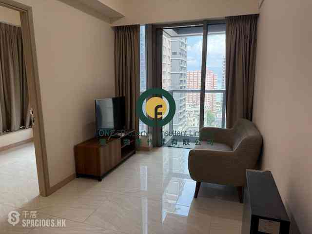 Sai Ying Pun - King's Hill 01