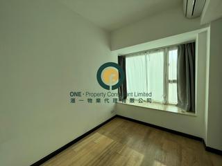 Sai Ying Pun - Centre Place 07