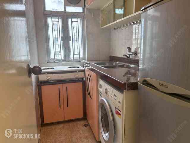 Wan Chai - Newman House 05