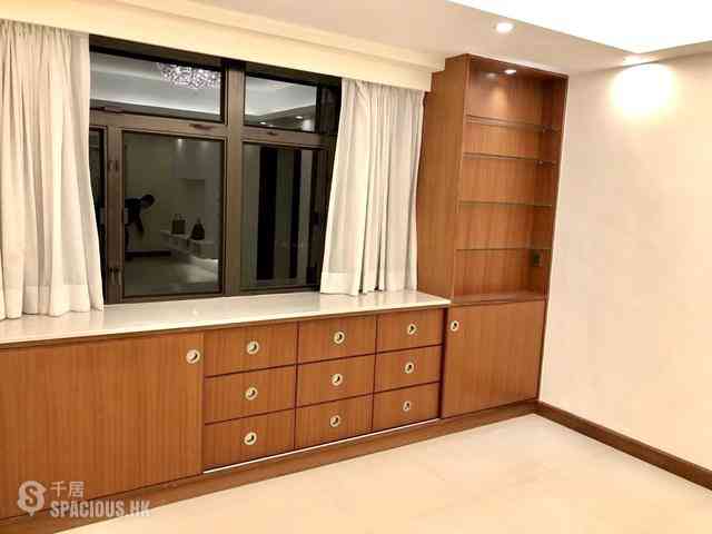 Wan Chai - Suncrest Tower 05