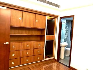 Wan Chai - Suncrest Tower 09