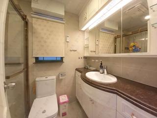 Wan Chai - Royal Court 13