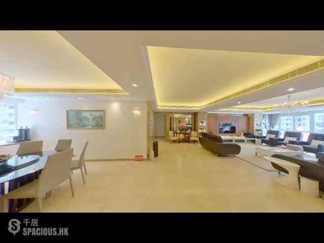 Mid Levels Central - Elegant Garden 01