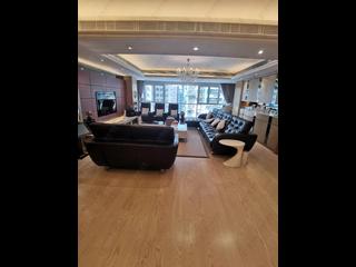 Mid Levels Central - Elegant Garden 02