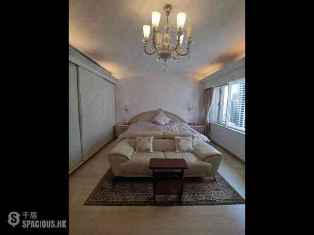 Mid Levels Central - Elegant Garden 09