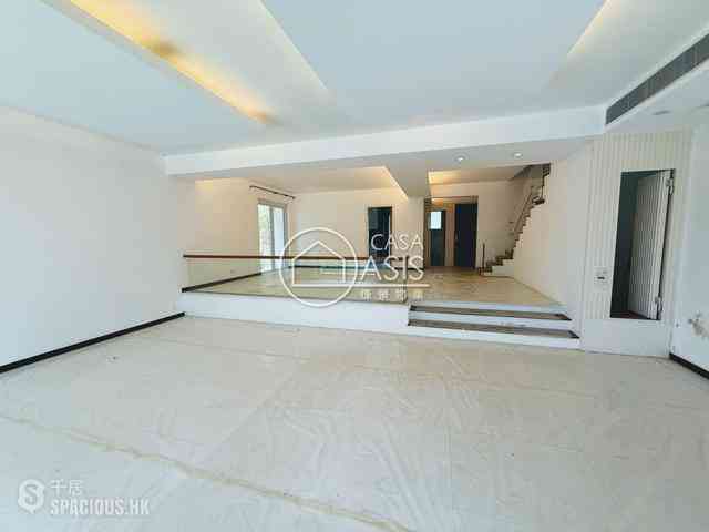 Stanley - Grosse Pointe Villa 03