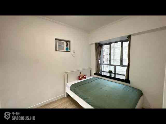 Mid Levels Central - Windsor Court 05