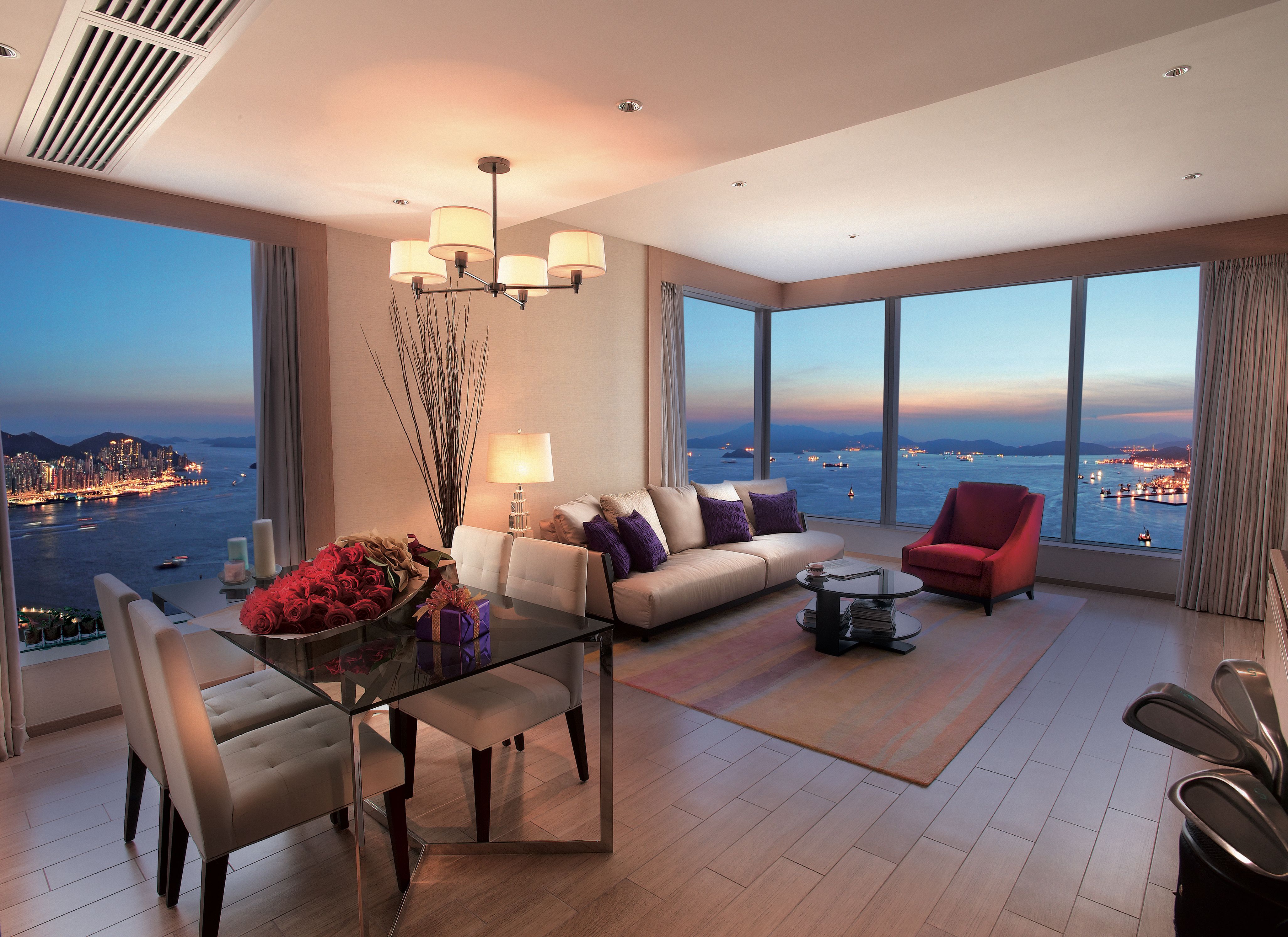 West Kowloon - The HarbourView Place     01
