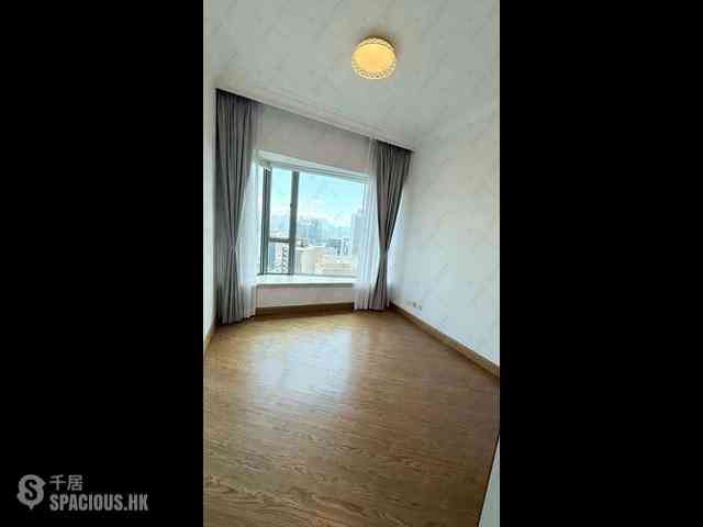 Mid Levels Central - Regence Royale Tower 1 07