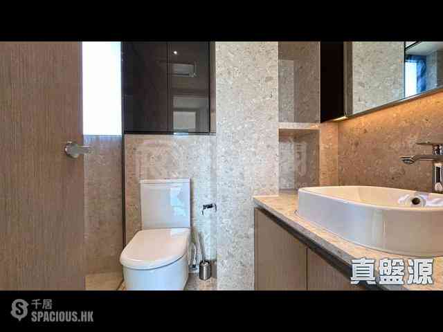 Shau Kei Wan - Island Garden 09