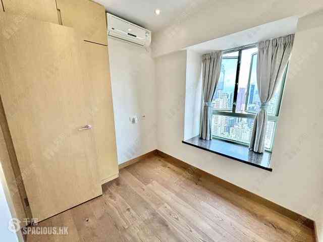 Wan Chai - Royal Court 10