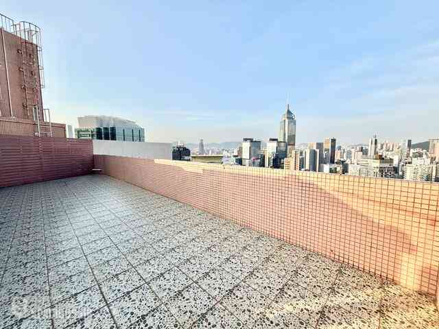 Wan Chai - Royal Court 14