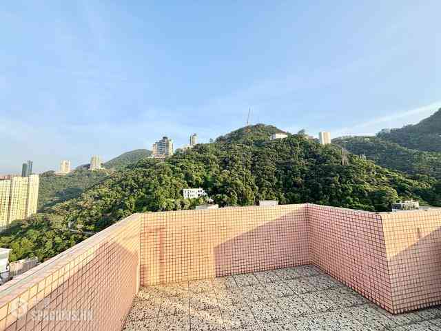 Wan Chai - Royal Court 16