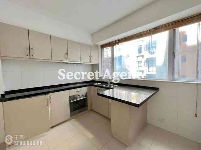 Sheung Wan - 109-111, Wing Lok Street 05