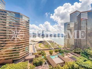 Wan Chai - Convention Plaza Apartments 02