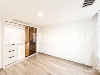 Wan Chai - Convention Plaza Apartments 10