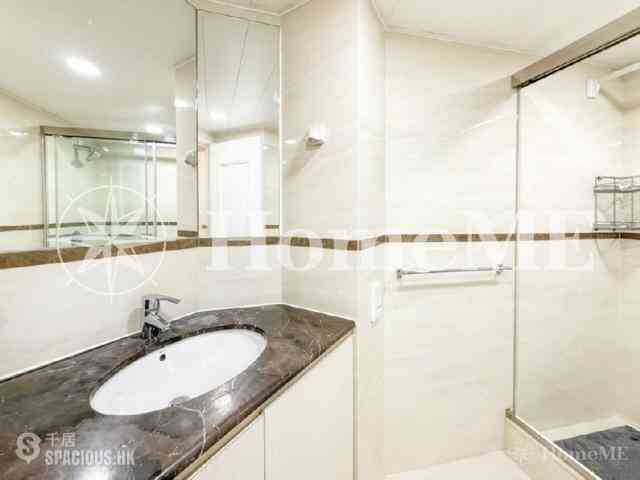 Wan Chai - Convention Plaza Apartments 13