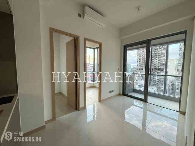 Sai Ying Pun - Upper Manor 01