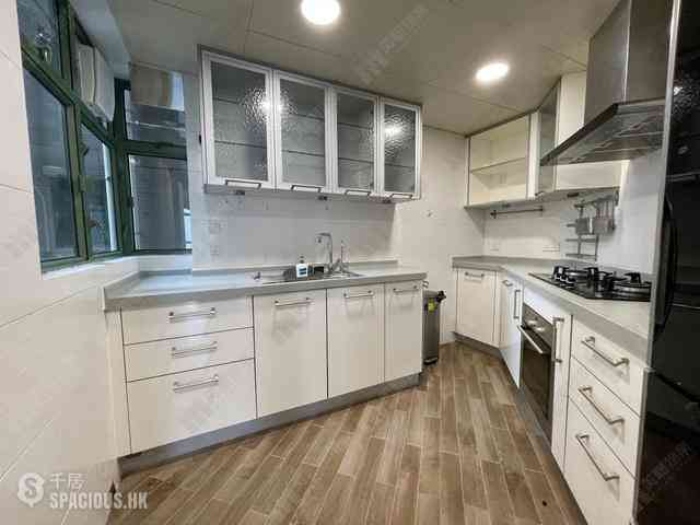 Mid Levels Central - Robinson Place 11