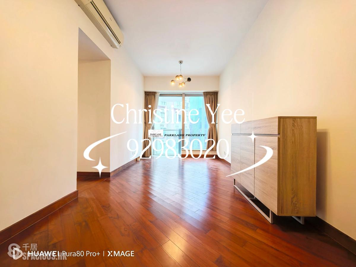 Wan Chai - The Avenue 01